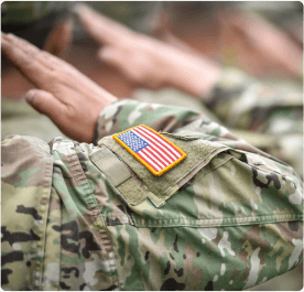 Army members saluting